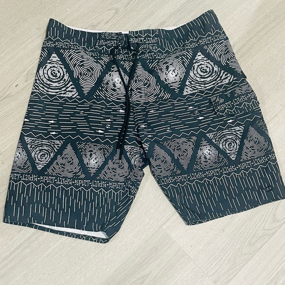 Split Men's Swim Shorts in Black‎ and White Sz 36